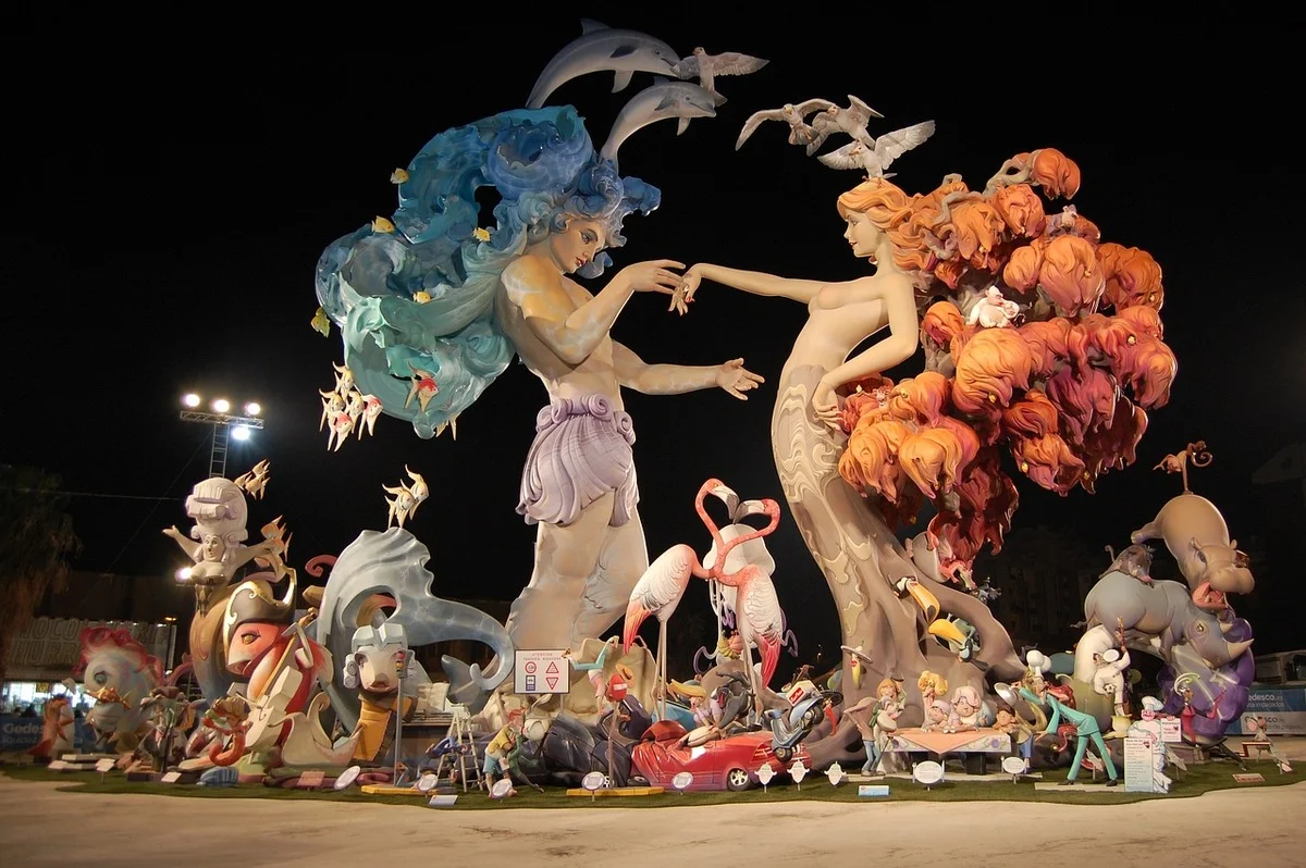 Tour por las mejores Fallas de Valencia